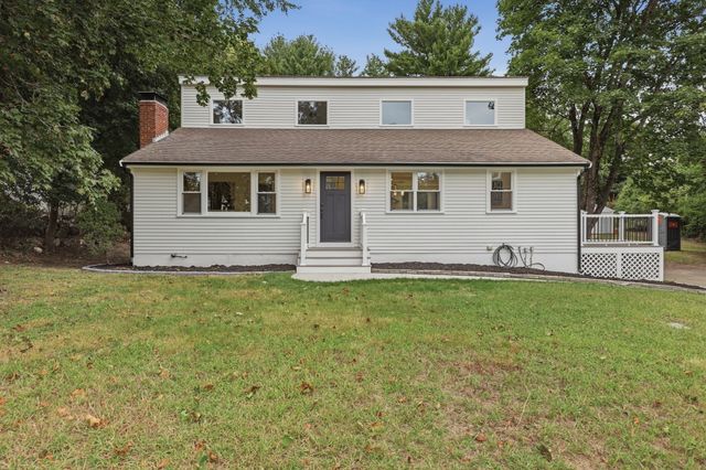 121 Elm St, North Reading, MA 01864