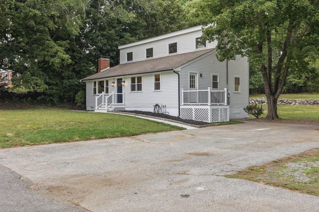 121 Elm St, North Reading, MA 01864