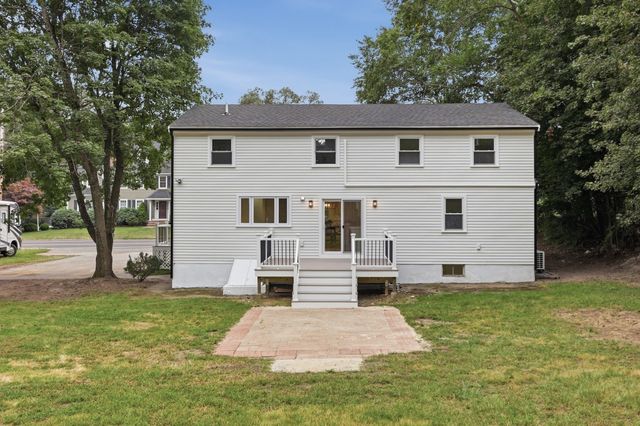 121 Elm St, North Reading, MA 01864