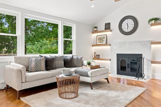 121 Elm St, North Reading, MA 01864