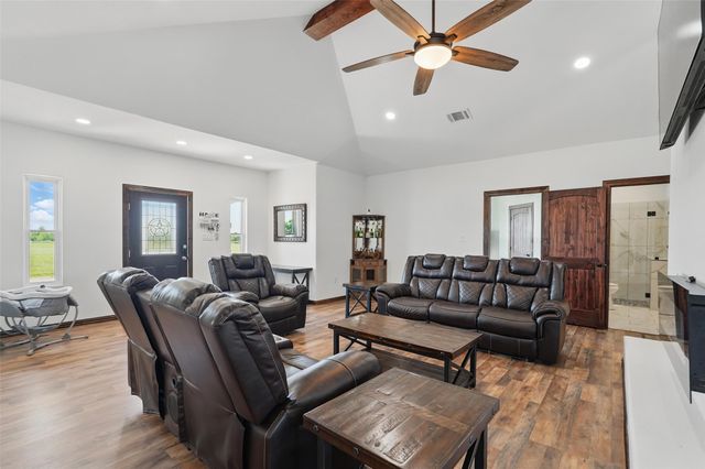 4248 N Fm 273, Ivanhoe, TX 75447