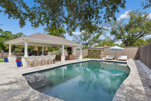 7439 Stonecrest Drive, Dallas, TX 75254