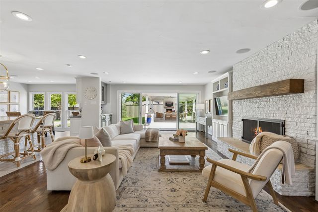 7439 Stonecrest Drive, Dallas, TX 75254