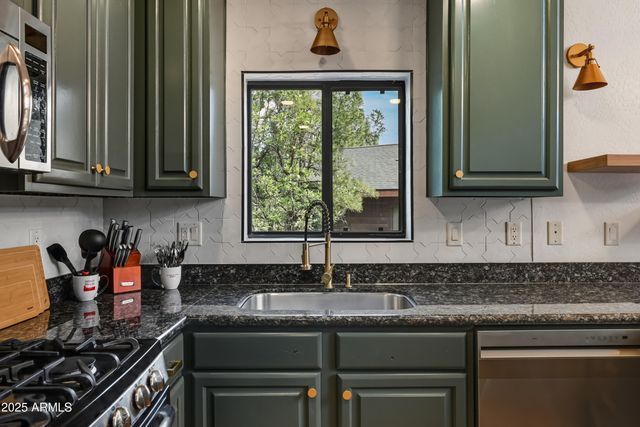 2688 DEER Path, Happy Jack, AZ 86024