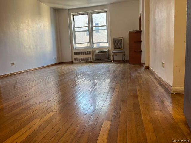 1332 Metropolitan Avenue 6A, Bronx, NY 10462