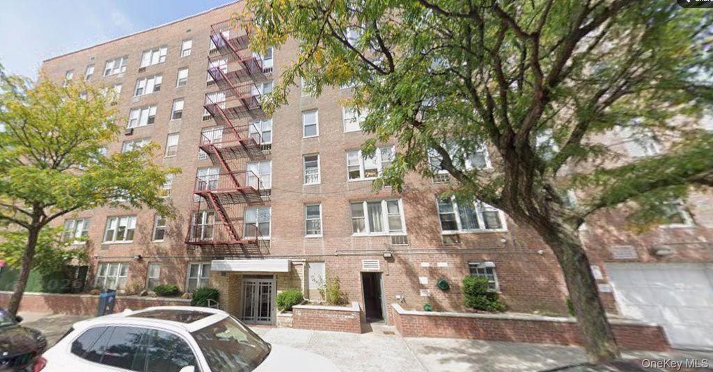 1332 Metropolitan Avenue 6A, Bronx, NY 10462