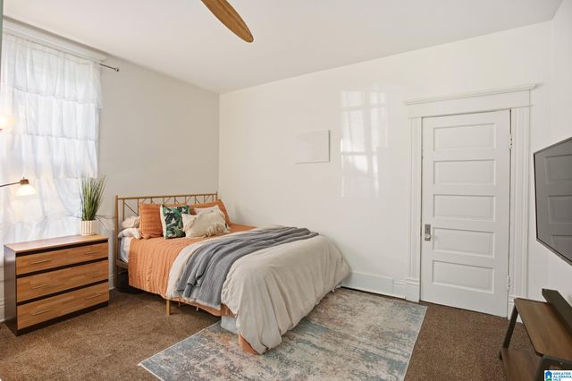 933 52ND WAY N, Birmingham, AL 35212