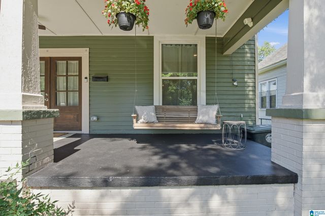 933 52ND WAY N, Birmingham, AL 35212