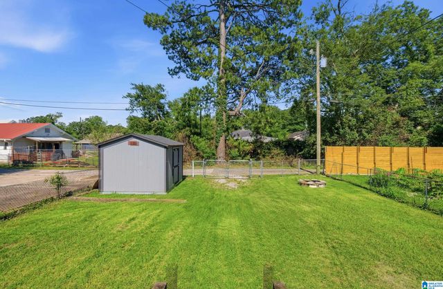 933 52ND WAY N, Birmingham, AL 35212