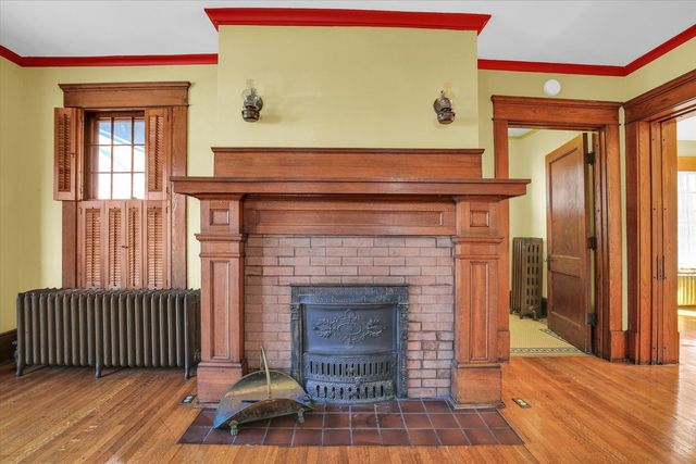 209 W CALIFORNIA Avenue, Urbana, IL 61801