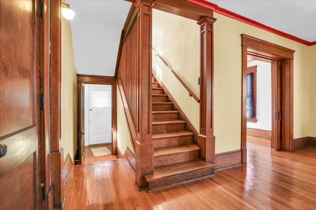 209 W CALIFORNIA Avenue, Urbana, IL 61801