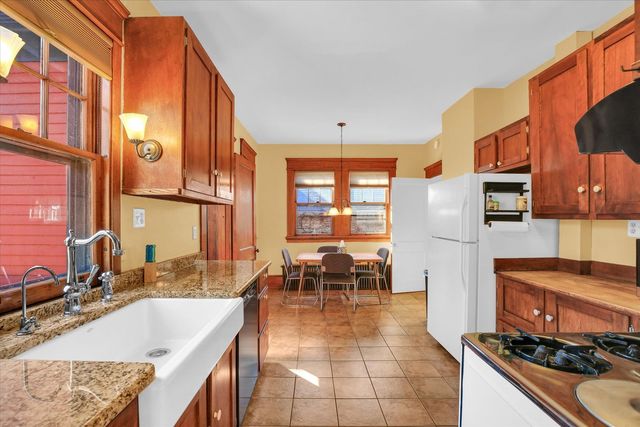 209 W CALIFORNIA Avenue, Urbana, IL 61801