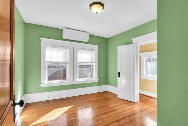 209 W CALIFORNIA Avenue, Urbana, IL 61801