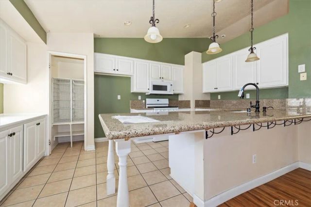 12441 Petaluma, Victorville, CA 92392