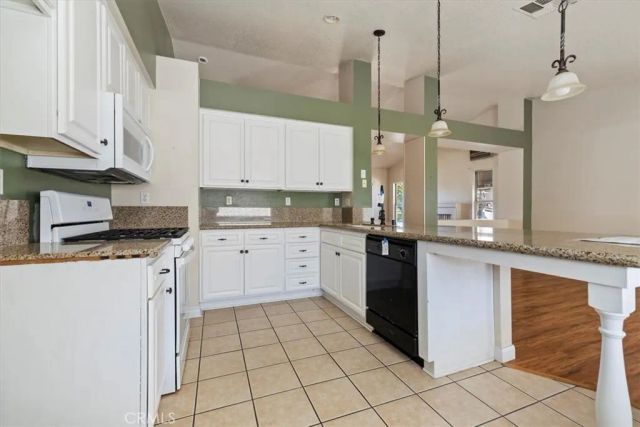 12441 Petaluma, Victorville, CA 92392