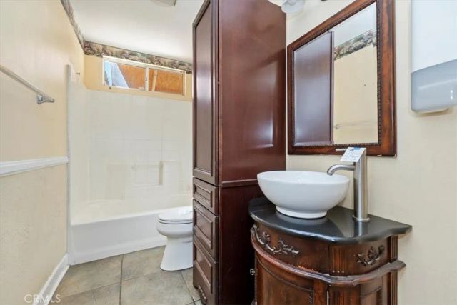 12441 Petaluma, Victorville, CA 92392