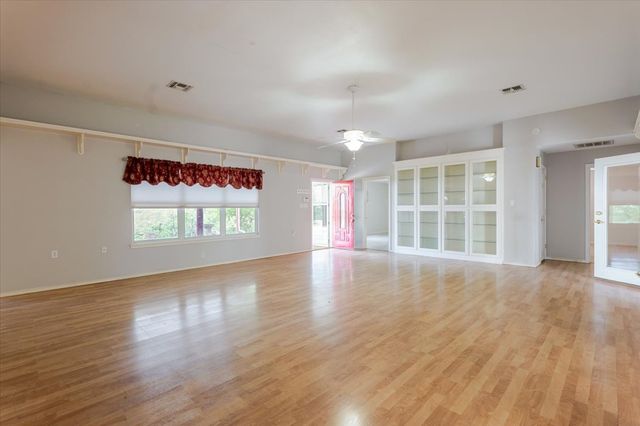 2400 Carter Road, Springtown, TX 76082