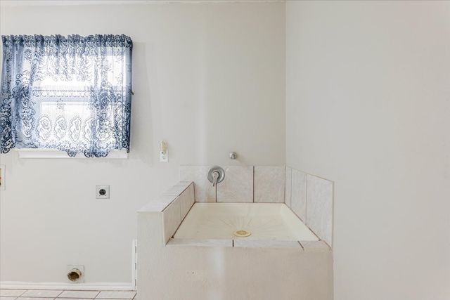 2400 Carter Road, Springtown, TX 76082