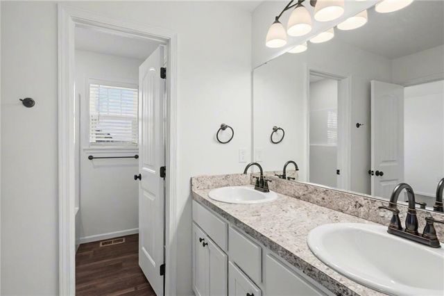 1734 Elderberry Lane, Ottawa, KS 66067