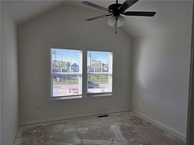 1734 Elderberry Lane, Ottawa, KS 66067