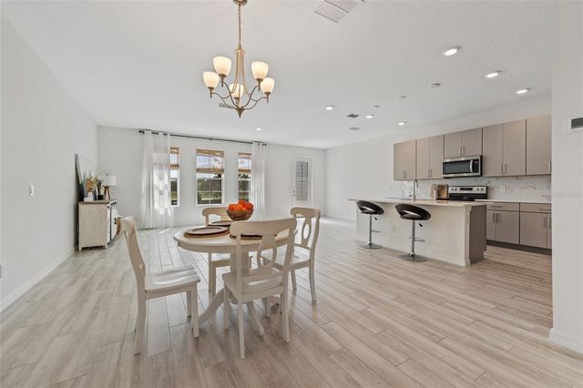 1621 SANIBEL DRIVE, Davenport, FL 33896