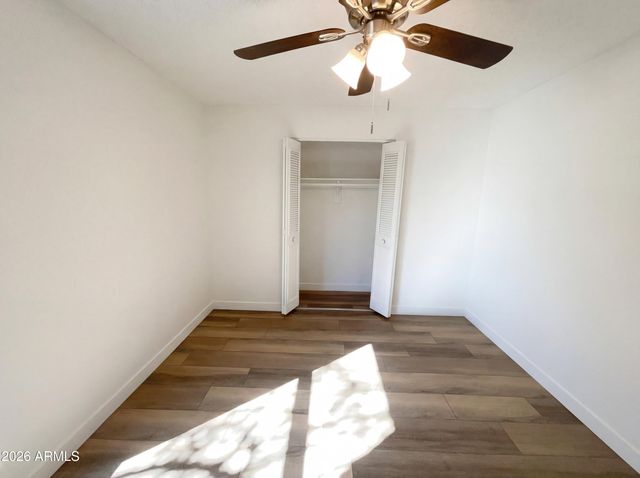 4902 W WINDROSE Drive, Glendale, AZ 85304