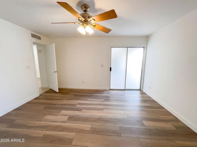 4902 W WINDROSE Drive, Glendale, AZ 85304