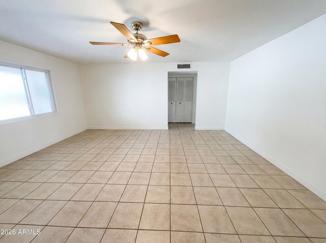 4902 W WINDROSE Drive, Glendale, AZ 85304