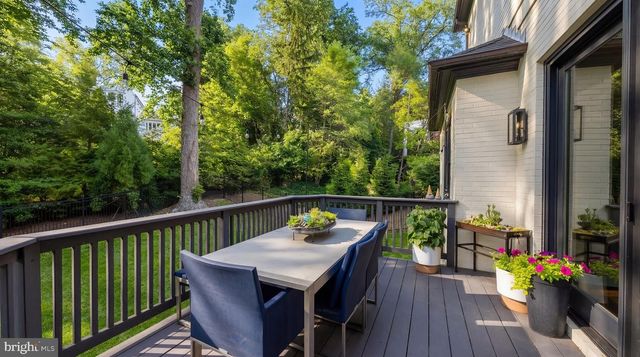 4802 KEMBLE PLACE NW, Washington, DC 20007
