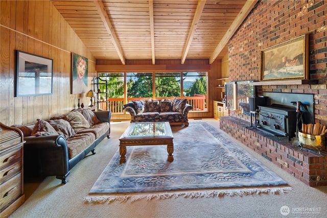 22516 100th Place SW, Vashon, WA 98070