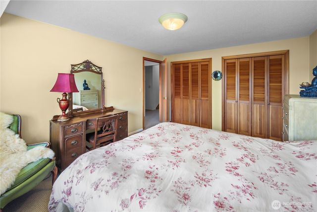 22516 100th Place SW, Vashon, WA 98070