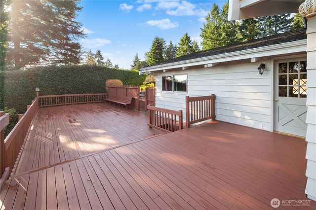 22516 100th Place SW, Vashon, WA 98070