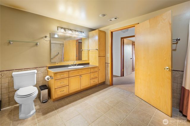 22516 100th Place SW, Vashon, WA 98070