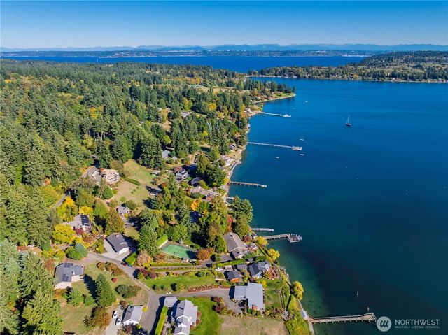 22516 100th Place SW, Vashon, WA 98070