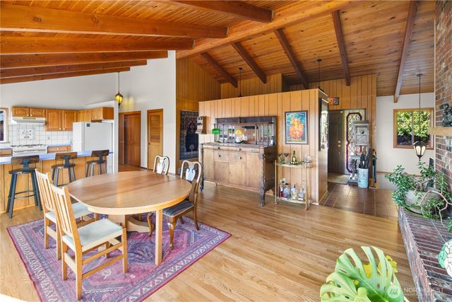 22516 100th Place SW, Vashon, WA 98070