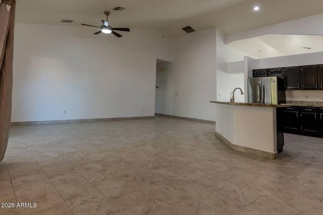 3125 E COTTONWOOD Lane, Phoenix, AZ 85048