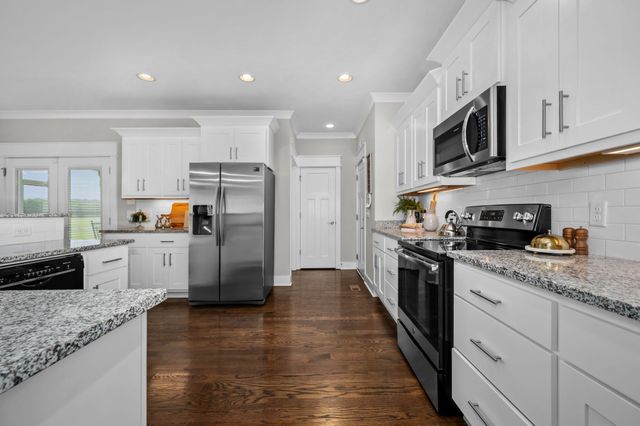 1553 North Side Dr, Murfreesboro, TN 37130