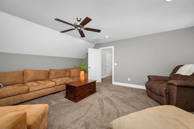 1553 North Side Dr, Murfreesboro, TN 37130
