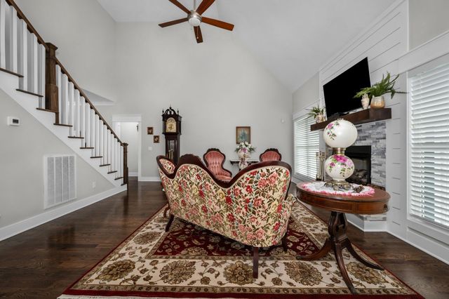 1553 North Side Dr, Murfreesboro, TN 37130
