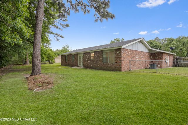2324 Greenway Drive, Gautier, MS 39553