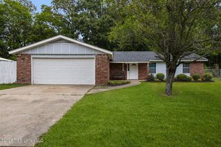 2324 Greenway Drive, Gautier, MS 39553