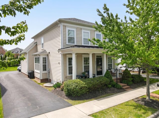 8121 Griswold Drive, New Albany, OH 43054