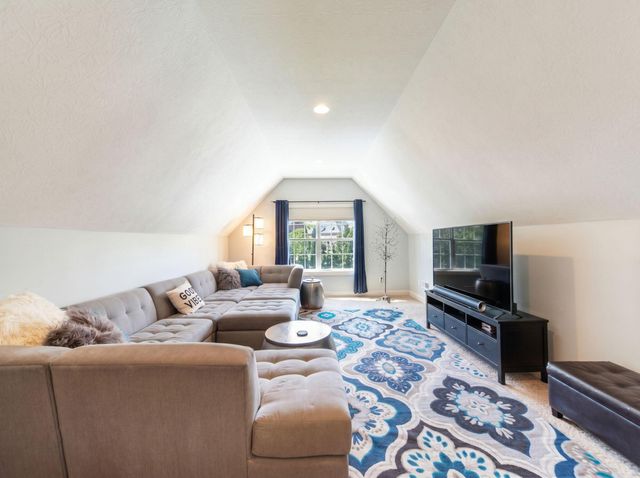 8121 Griswold Drive, New Albany, OH 43054