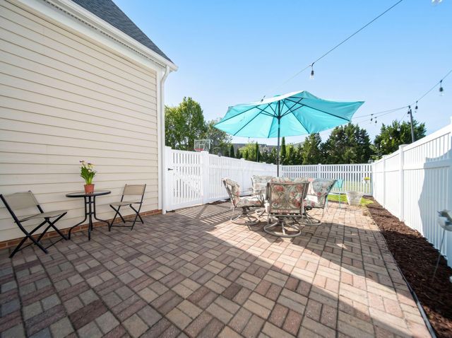 8121 Griswold Drive, New Albany, OH 43054