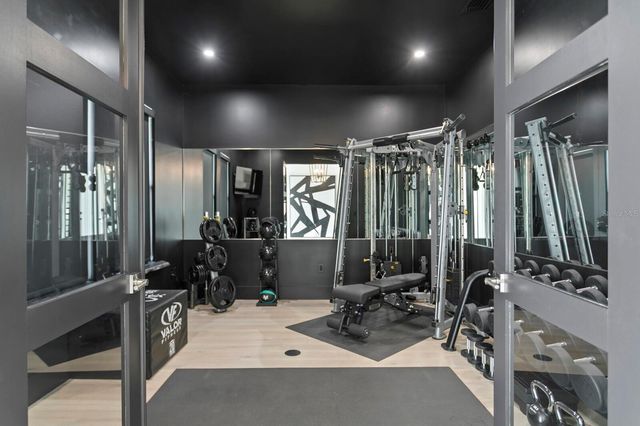 3909 W AZEELE STREET, Tampa, FL 33609
