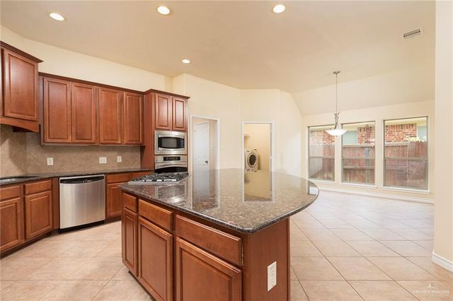 3603 Grand Canal Drive, Mission, TX 78572