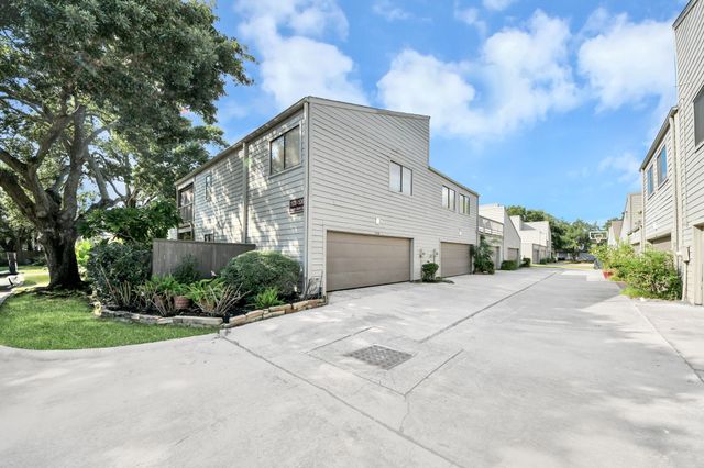 1532 Prairie Grove Drive, Houston, TX 77077