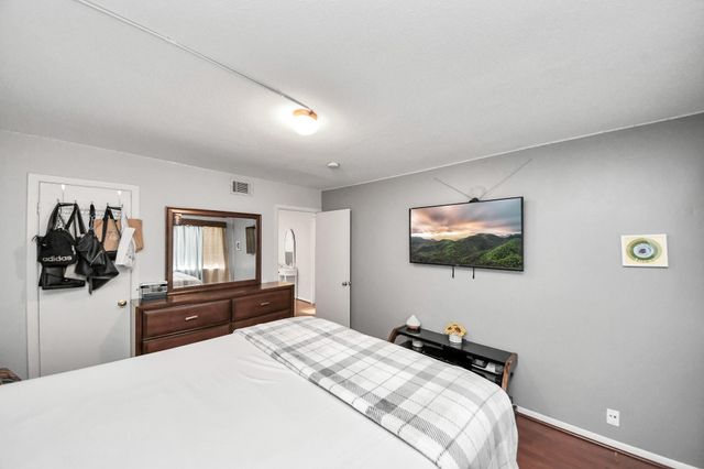 1532 Prairie Grove Drive, Houston, TX 77077