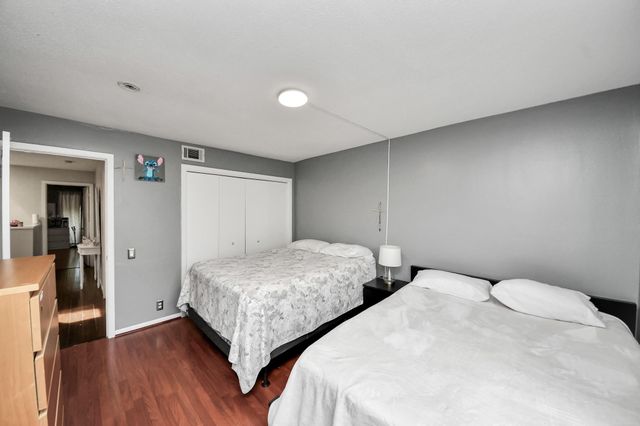 1532 Prairie Grove Drive, Houston, TX 77077