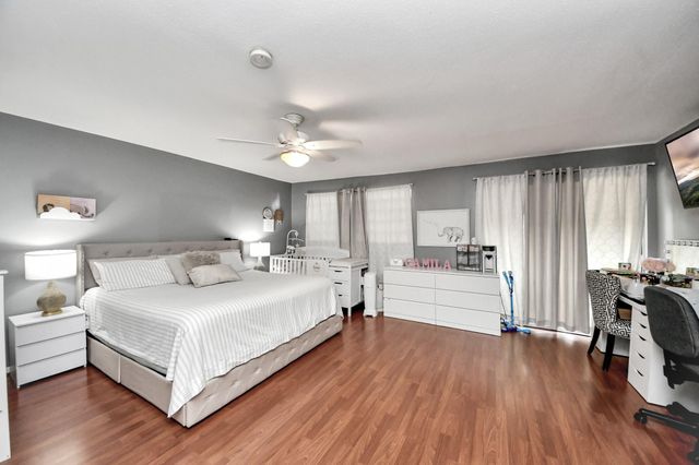 1532 Prairie Grove Drive, Houston, TX 77077